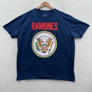 Ramones Mens 2XL Rock N Roll High School Hey Ho Let’s Go Graphic Band T-shirt